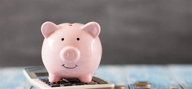 Piggy bank representing money saved during a refinance in Alabama